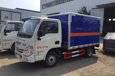 蓝牌危险品气瓶运输车 高效灵活的城市气瓶配送解决方案